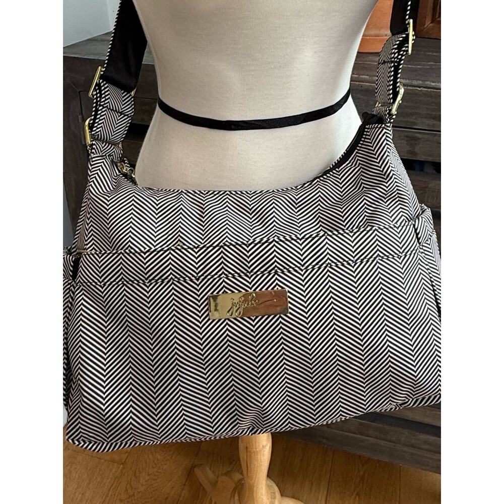 JuJuBe HoboBe Diaper Bag Onyx Black Magic Chevron Crossbody Shoulder Bag NWOT - Picture 2 of 15